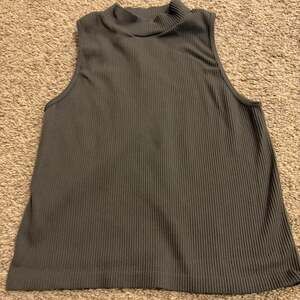 Gypsy + Jade Ribbed Mock Neck Tank Top, Charcoal Grey, Size L/XL